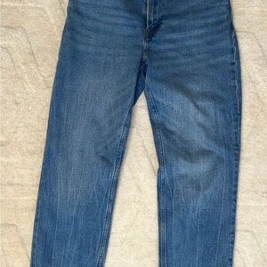Women’s Abercrombie Mom High Rise Jeans size 2